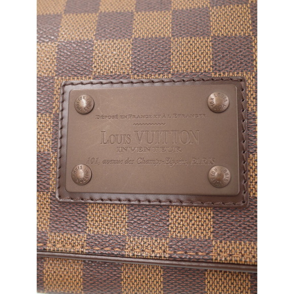 Louis Vuitton Damier Brooklyn Shoulder Bag - Picture 6 of 9